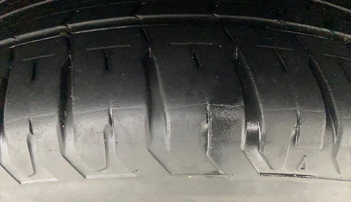 2017 Hyundai Verna 1.6 VTVT SX, Petrol, Manual, 21,249 km, Left Rear Tyre Tread