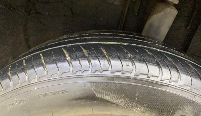 2022 Nissan MAGNITE XV PREMIUM TURBO CVT, Petrol, Automatic, 18,165 km, Left Rear Tyre Tread