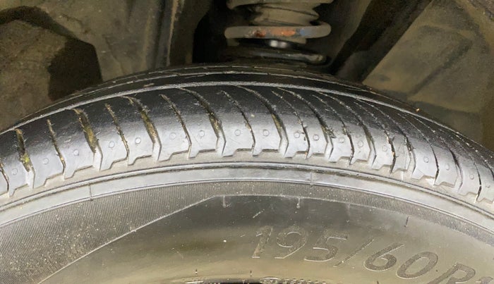 2022 Nissan MAGNITE XV PREMIUM TURBO CVT, Petrol, Automatic, 18,165 km, Right Front Tyre Tread