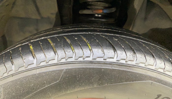 2022 Nissan MAGNITE XV PREMIUM TURBO CVT, Petrol, Automatic, 18,165 km, Left Front Tyre Tread