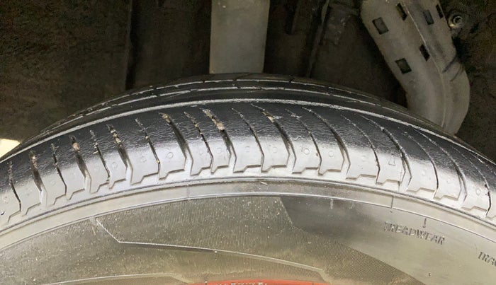 2022 Nissan MAGNITE XV PREMIUM TURBO CVT, Petrol, Automatic, 18,165 km, Right Rear Tyre Tread