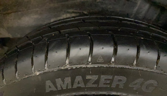 2014 Maruti Wagon R 1.0 VXI, Petrol, Manual, 82,603 km, Left Rear Tyre Tread