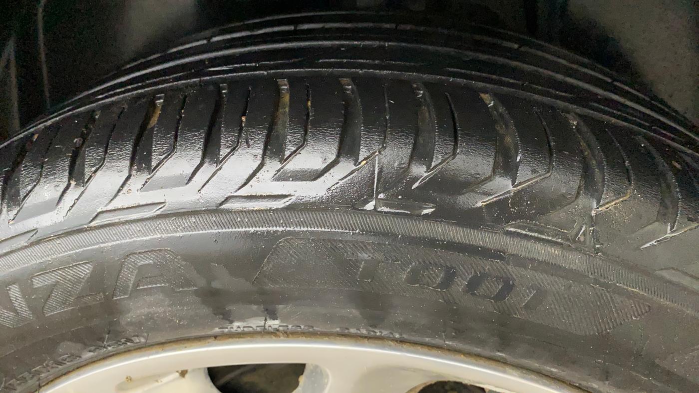 2019 Jeep Compass LIMITED PLUS PETROL AT, Petrol, Automatic, 73,555 km, Left Rear Tyre Tread