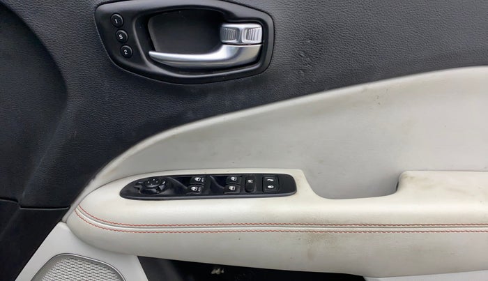 2019 Jeep Compass LIMITED PLUS PETROL AT, Petrol, Automatic, 73,510 km, Driver Side Door Panels Control