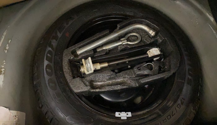 2014 Volkswagen Polo HIGHLINE1.5L, Diesel, Manual, 86,574 km, Spare Tyre