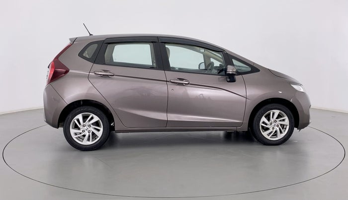 2016 Honda Jazz 1.2 V AT, Petrol, Automatic, 31,687 km, Right Side View