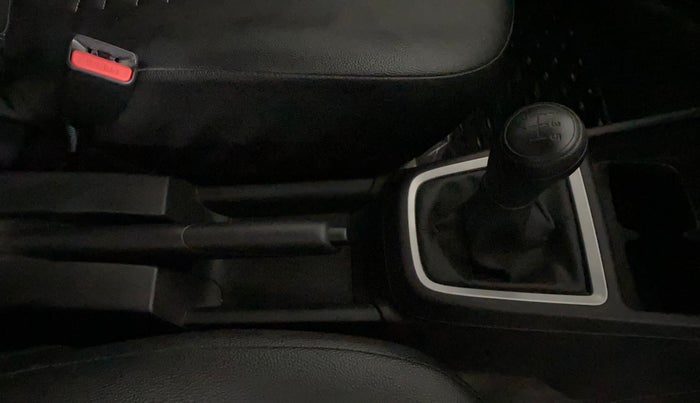2024 Maruti Swift LXi, Petrol, Manual, 33,299 km, Gear Lever