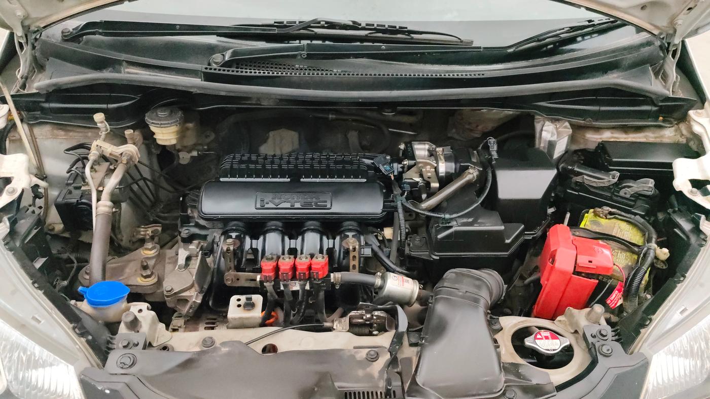 2017 Honda Jazz 1.2L I-VTEC V AT, CNG, Automatic, 1,13,720 km, Engine View