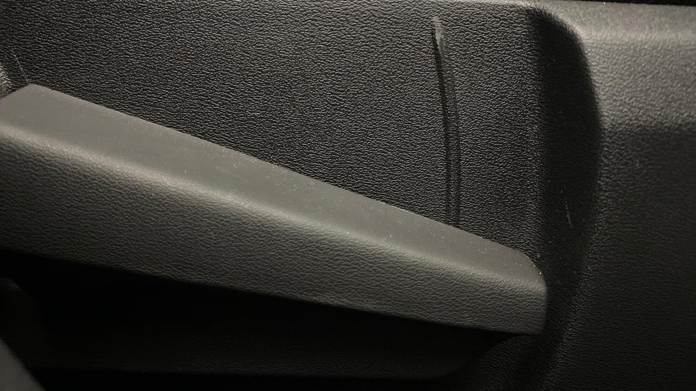 2023 Nissan MAGNITE XV PREMIUM TURBO CVT DUAL TONE, Petrol, Automatic, 6,857 km, Driver Side Adjustment Panel
