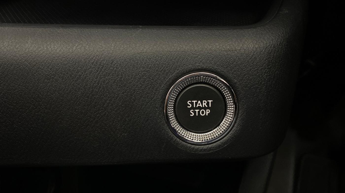2023 Nissan MAGNITE XV PREMIUM TURBO CVT DUAL TONE, Petrol, Automatic, 6,857 km, Keyless Start/ Stop Button