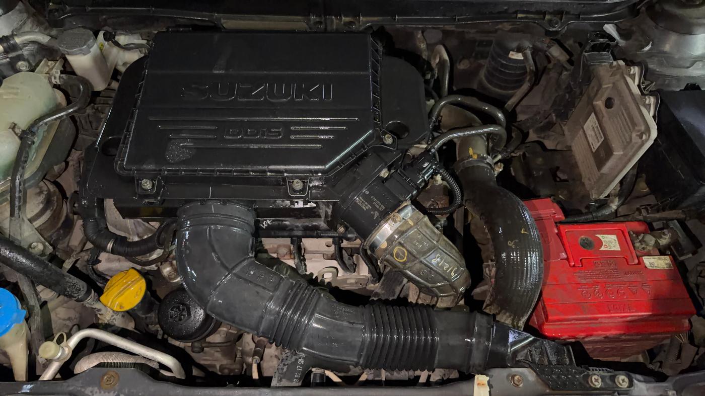 2017 Maruti Vitara Brezza ZDI PLUS, Diesel, Manual, 1,38,568 km, Engine View