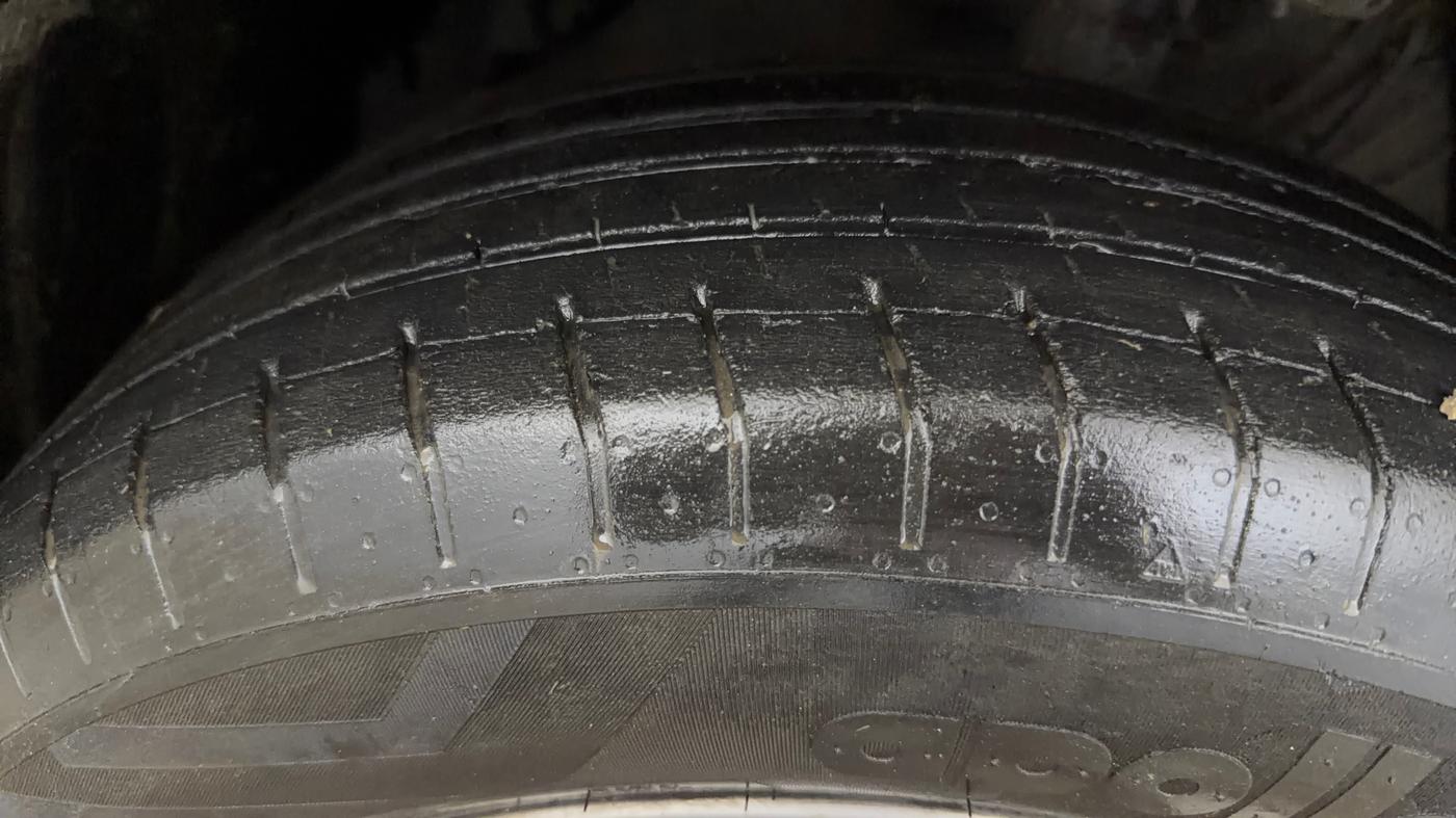 2017 Maruti Vitara Brezza ZDI PLUS, Diesel, Manual, 1,38,568 km, Right Front Tyre Tread