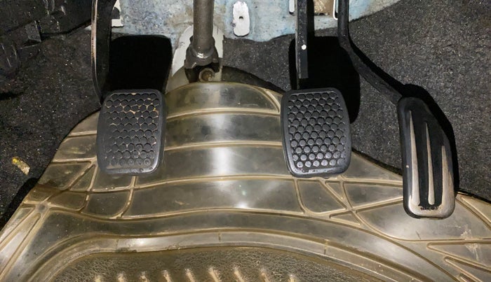 2014 Maruti Alto 800 LXI, Petrol, Manual, 1,03,856 km, Pedals