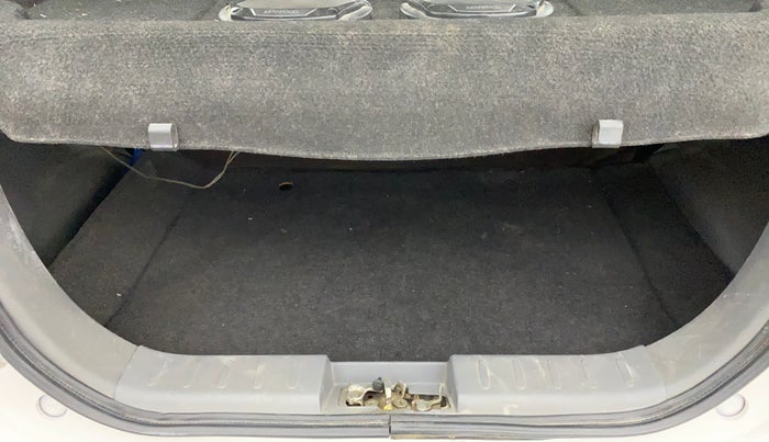 2014 Maruti Alto 800 LXI, Petrol, Manual, 1,03,856 km, Boot Inside