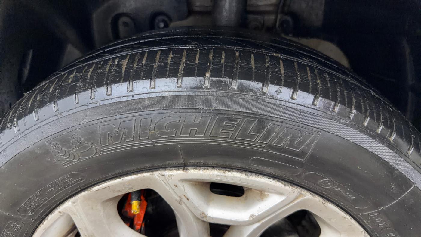 2016 Ford Ecosport TREND 1.5L PETROL, CNG, Manual, 74,329 km, Left Front Tyre Tread