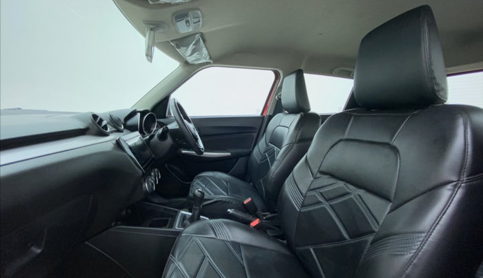2022 Maruti Swift ZXI+ DUAL TONE , Petrol, Manual, 13,143 km, Right Side Front Door Cabin