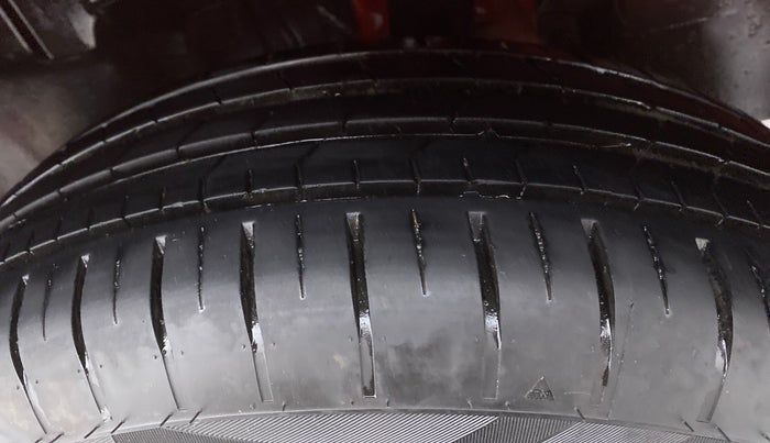 2022 Maruti Swift ZXI+ DUAL TONE , Petrol, Manual, 13,143 km, Left Rear Tyre Tread