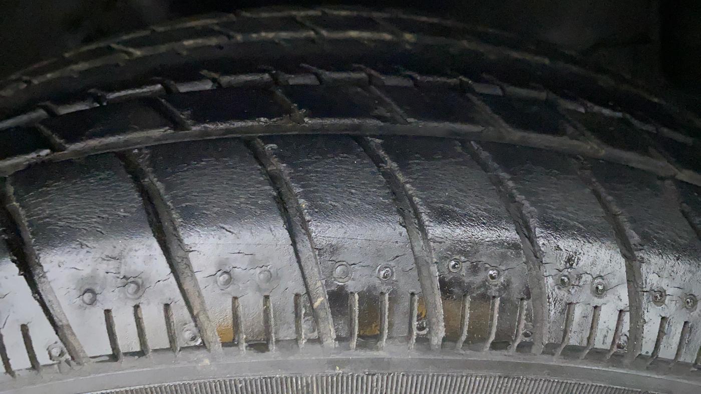 2016 Maruti Celerio ZXI AMT, Petrol, Automatic, 41,191 km, Left Rear Tyre Tread
