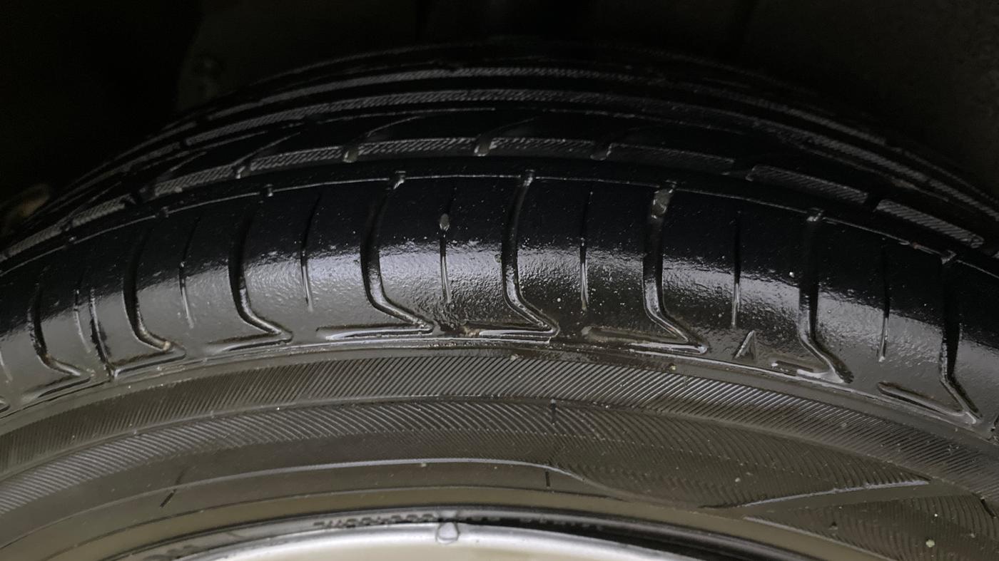 2016 Maruti Ertiga VXI CNG, CNG, Manual, 88,892 km, Right Rear Tyre Tread