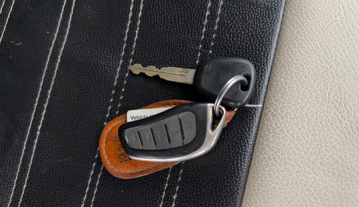 2020 Maruti Celerio VXI CNG, CNG, Manual, 1,06,854 km, Key Close Up