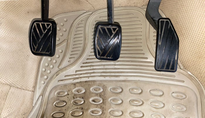 2016 Maruti Celerio VXI CNG, CNG, Manual, 71,885 km, Pedals