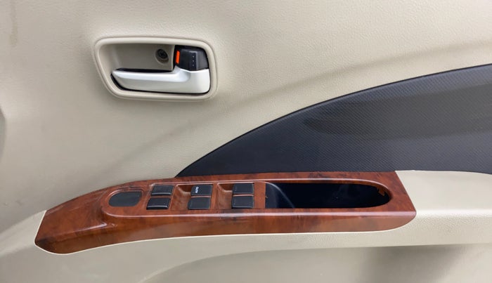 2016 Maruti Celerio VXI CNG, CNG, Manual, 71,885 km, Driver Side Door Panels Control