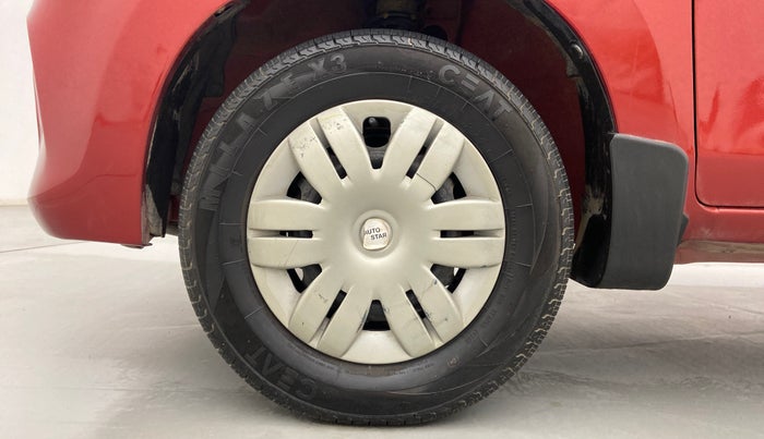 2016 Maruti Alto 800 LXI, Petrol, Manual, 49,853 km, Left Front Wheel