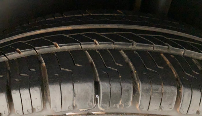 2011 Maruti Swift Dzire VDI, Diesel, Manual, 79,474 km, Left Rear Tyre Tread