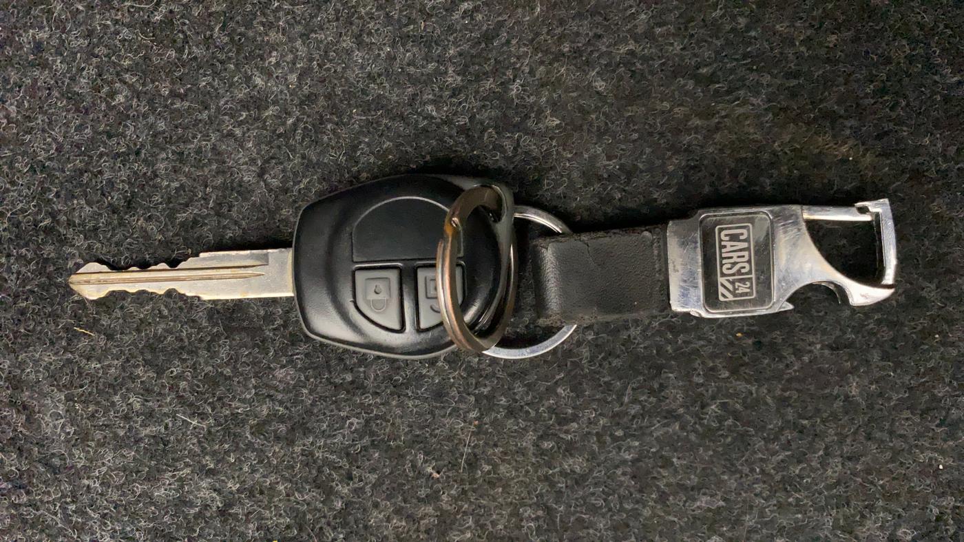 2011 Maruti Swift Dzire VDI, Diesel, Manual, 79,474 km, Key Close Up