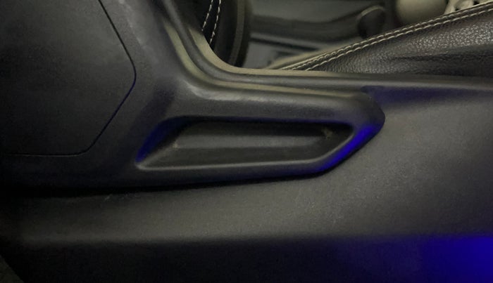 2022 Tata Tiago XT CNG, CNG, Manual, 70,332 km, Driver Side Adjustment Panel