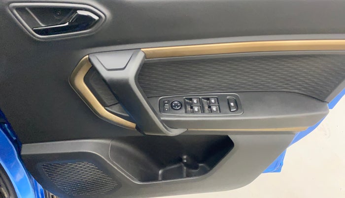 2021 Renault Kiger RXT MT, Petrol, Manual, 29,497 km, Driver Side Door Panels Control