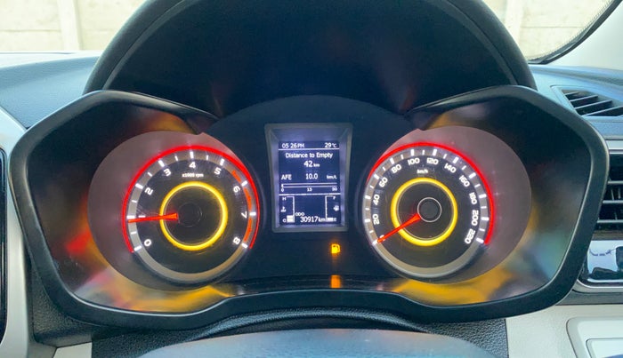 2023 Mahindra XUV300 W8 (O) 1.2 PETROL, Petrol, Manual, 30,905 km, Odometer Image