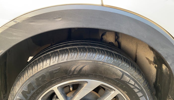 2023 Mahindra XUV300 W8 (O) 1.2 PETROL, Petrol, Manual, 30,905 km, Right Rear Tyre Tread