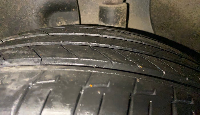 2016 Hyundai Creta S 1.6 PETROL, Petrol, Manual, 94,050 km, Left Rear Tyre Tread