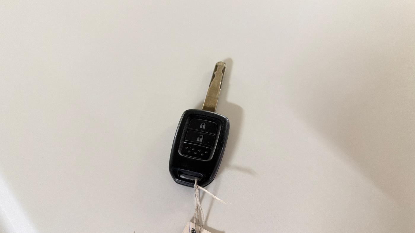 2018 Honda WR-V 1.2L I-VTEC VX MT, Petrol, Manual, 75,363 km, Key Close Up