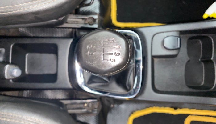 2018 Renault Kwid RXL 1.0, Petrol, Manual, 79,786 km, Gear Lever