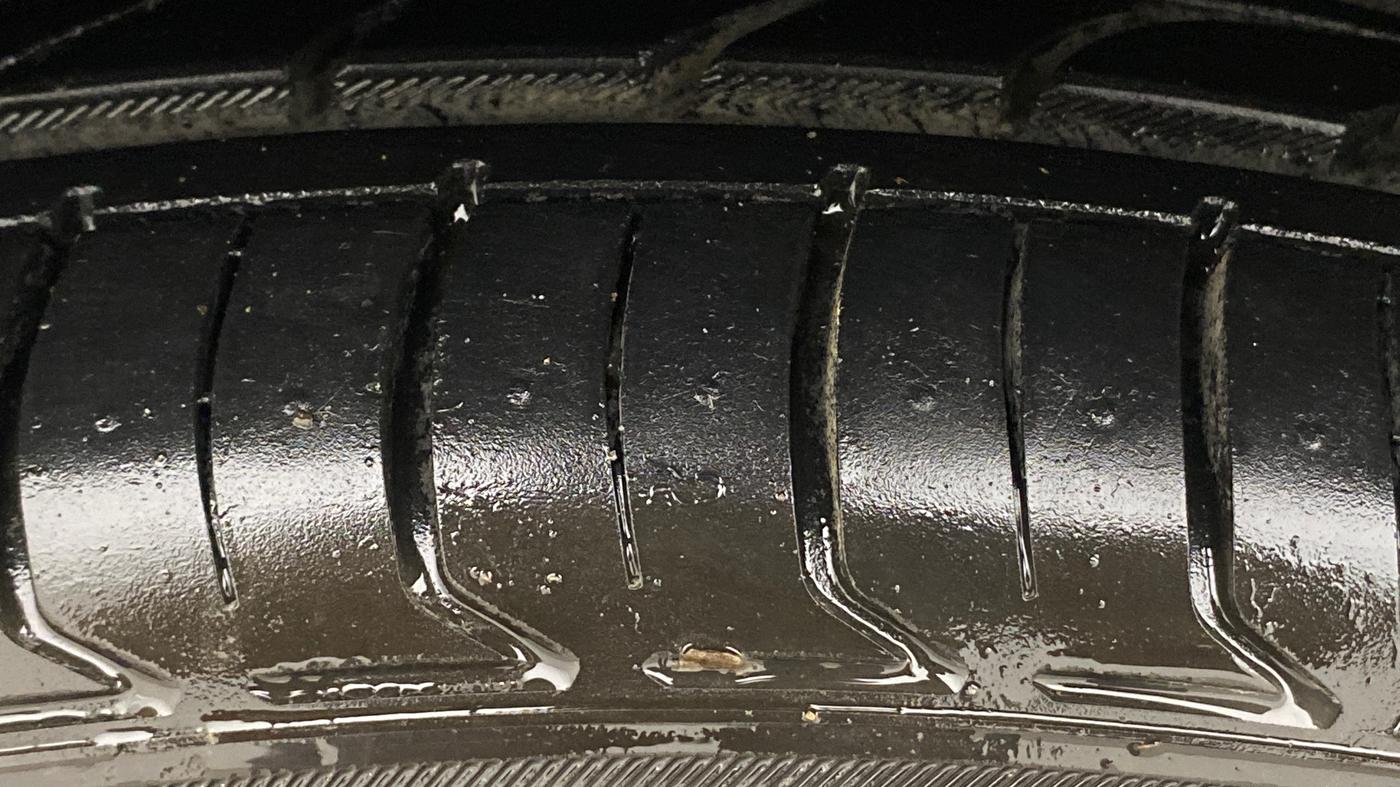 2019 Honda WR-V 1.2L I-VTEC S MT, Petrol, Manual, 1,35,221 km, Left Front Tyre Tread