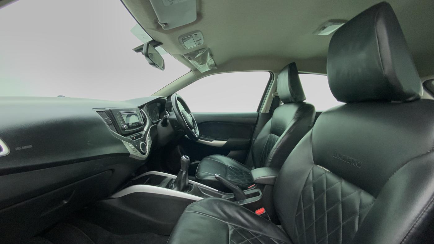 2016 Maruti Baleno ZETA 1.2 K12, Petrol, Manual, 48,020 km, Right Side Front Door Cabin