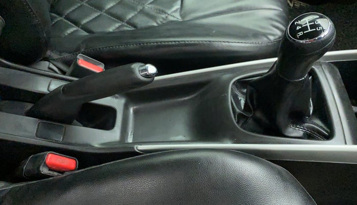 2016 Maruti Baleno ZETA 1.2 K12, Petrol, Manual, 48,020 km, Gear Lever