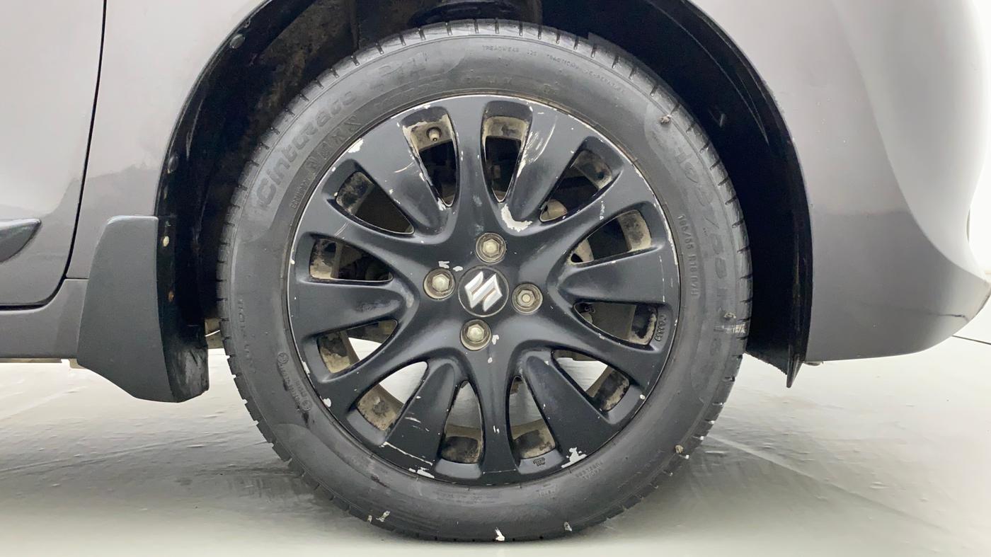 2016 Maruti Baleno ZETA 1.2 K12, Petrol, Manual, 48,020 km, Right Front Wheel