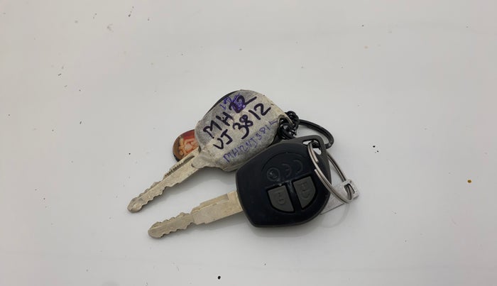 2022 Maruti Dzire VXI, Petrol, Manual, 45,794 km, Key Close Up