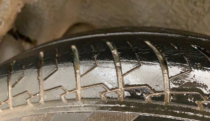 2022 Maruti Dzire VXI, Petrol, Manual, 45,794 km, Left Rear Tyre Tread