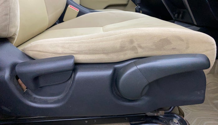 2015 Honda City 1.5L I-VTEC V MT, Petrol, Manual, 59,151 km, Driver Side Adjustment Panel