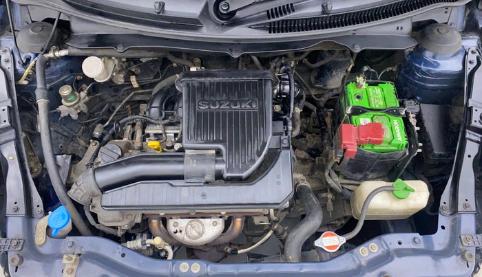 2012 Maruti Swift VXI D, Petrol, Manual, 71,964 km, Engine Bonet View
