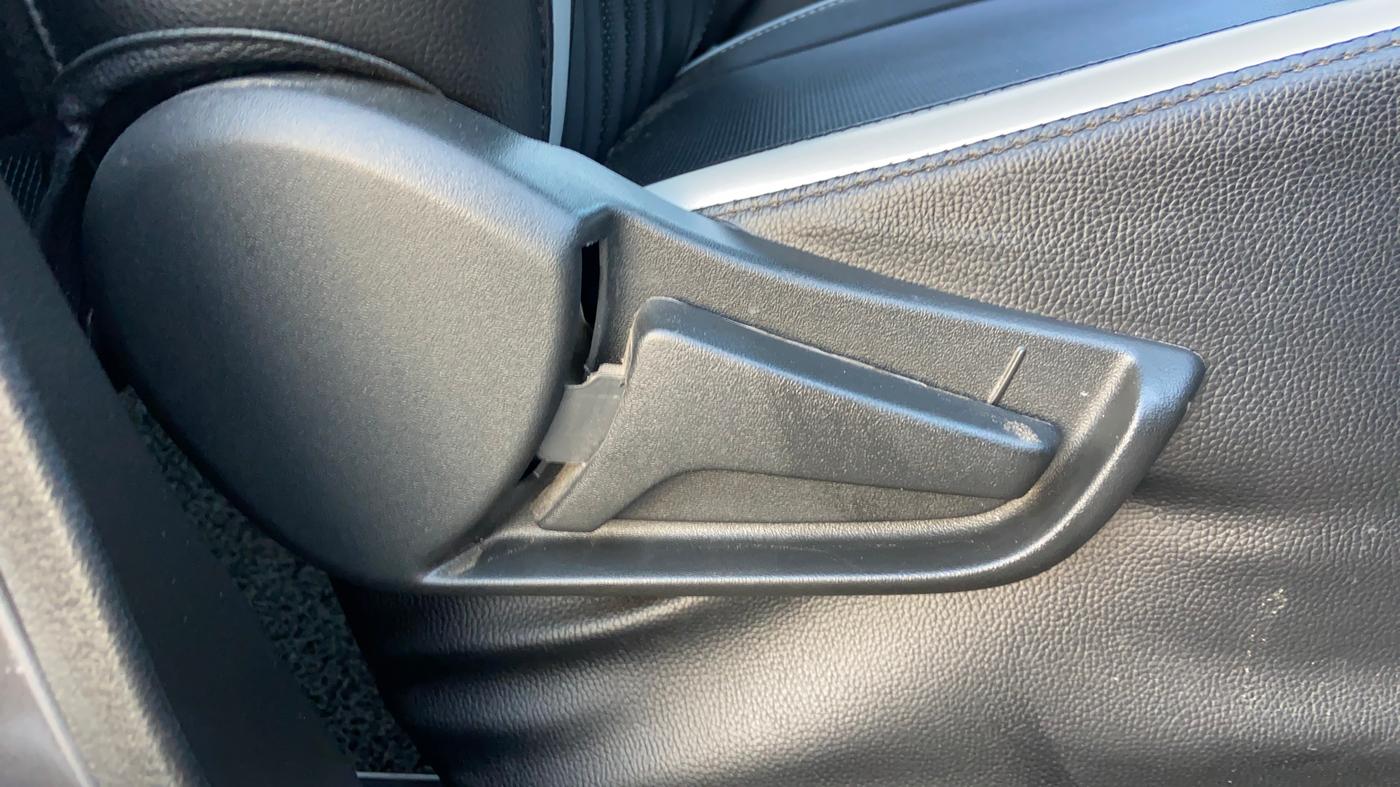 2023 Maruti S PRESSO VXI+, Petrol, Manual, 12,123 km, Driver Side Adjustment Panel