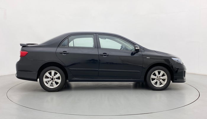 2012 Toyota Corolla Altis J, Petrol, Manual, 80,707 km, Right Side View