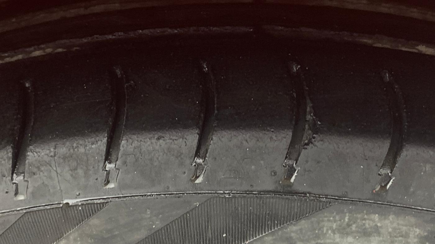 2020 Maruti Swift VXI, Petrol, Manual, 78,351 km, Right Front Tyre Tread
