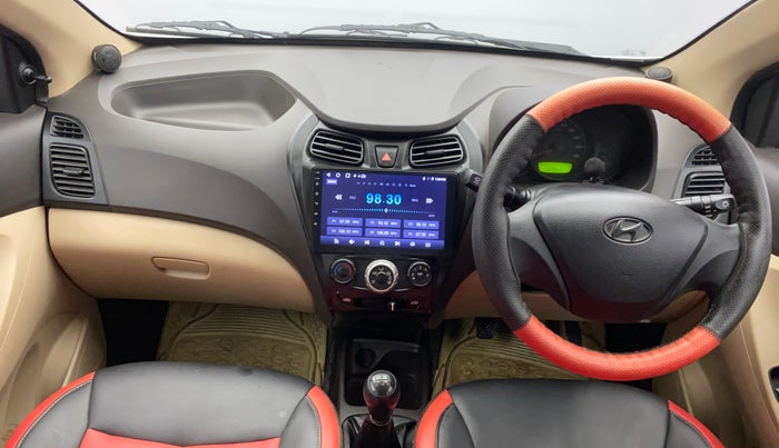 2013 Hyundai Eon ERA +, Petrol, Manual, 17,366 km, Dashboard