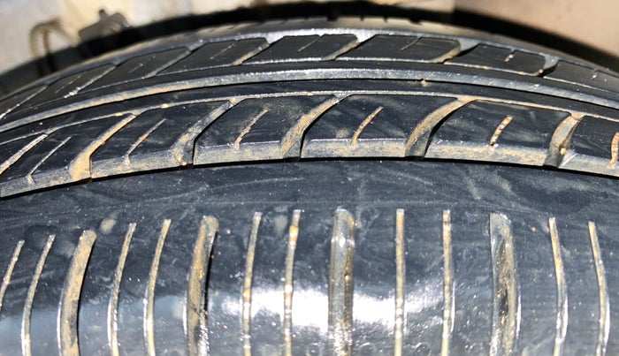 2013 Hyundai Eon ERA +, Petrol, Manual, 17,366 km, Right Rear Tyre Tread