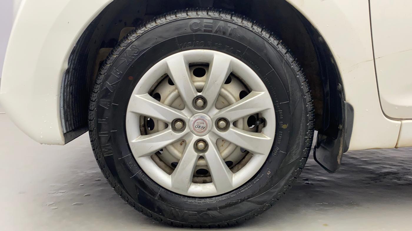 2013 Hyundai Eon ERA +, Petrol, Manual, 17,366 km, Left Front Wheel